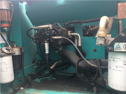 二手神钢250挖掘机私人出售信息液压泵